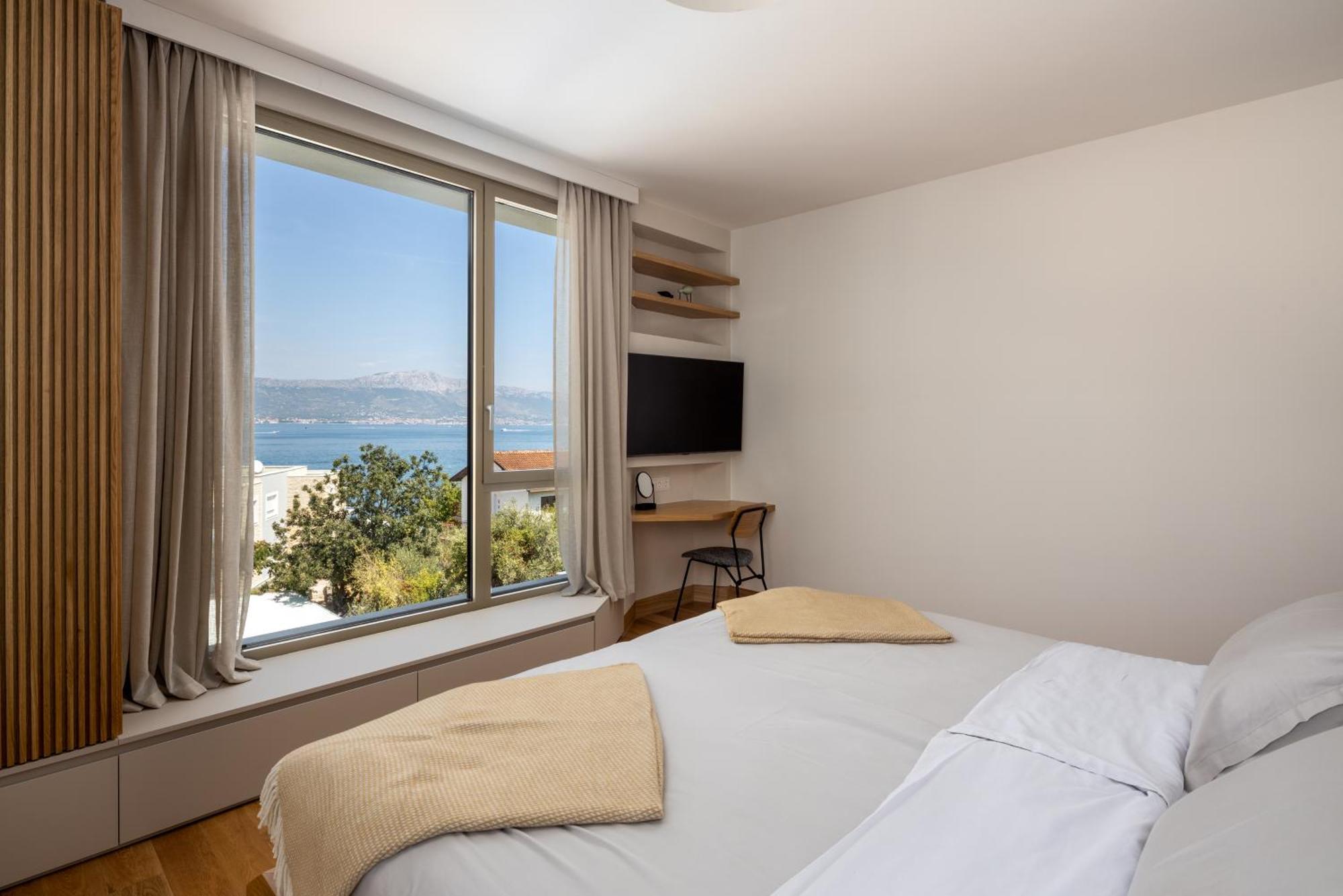 Acadia Beach Villas & Apartments Slatine Exterior photo
